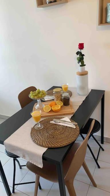 Le Tony Garnier Check In H24 Wifi Apartment Lyon Exterior foto
