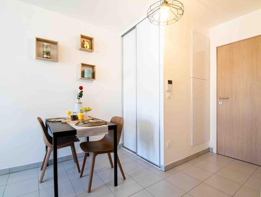 Le Tony Garnier Check In H24 Wifi Apartment Lyon Exterior foto