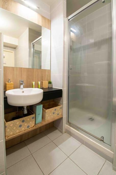 Le Tony Garnier Check In H24 Wifi Apartment Lyon Exterior foto
